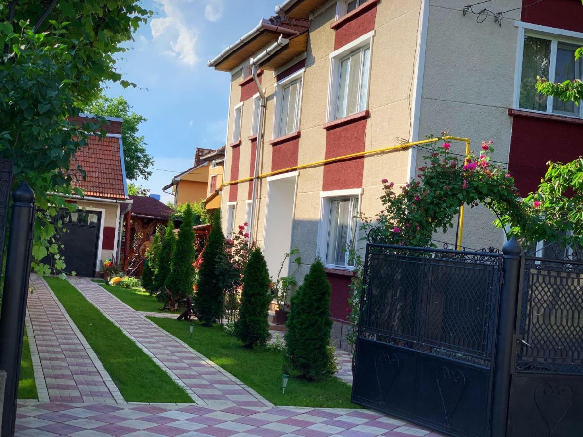 Casa Mary Hotel Hateg Exterior photo